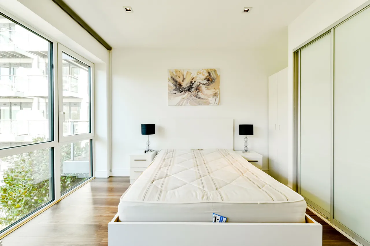 59 Belgravia House, Dickens Yard, Longfield Avenue, London, photo 8