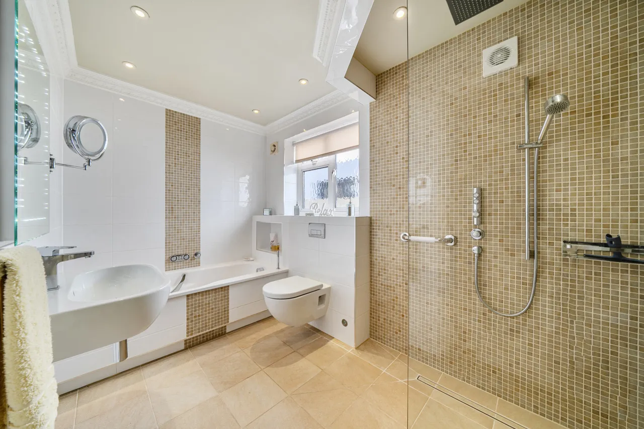Lime Walk, Denham, UB9, photo 9