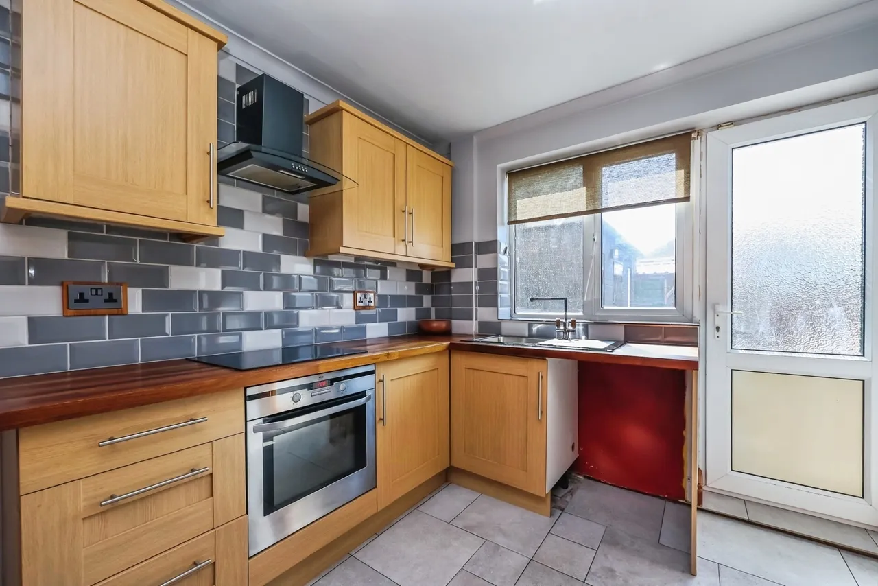 Brandish Crescent, Clifton, Nottingham, NG11, photo 5
