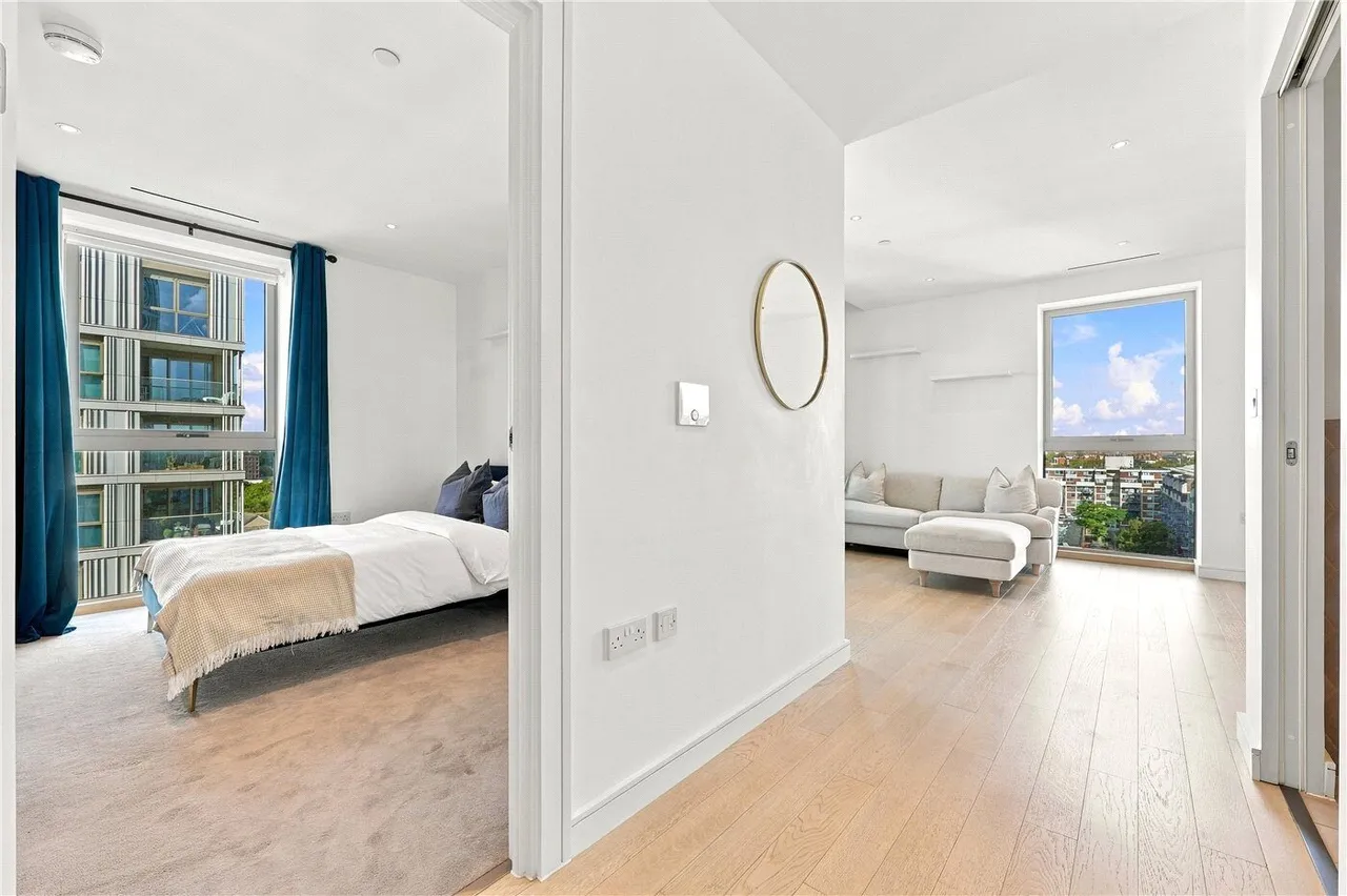 Downs Road, London, E5, photo 11