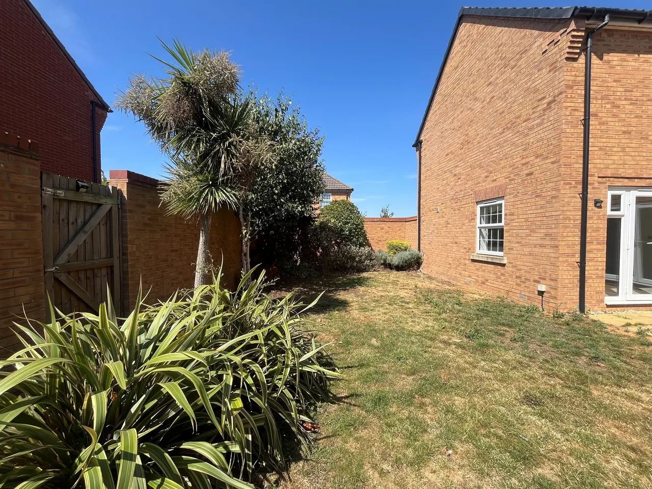 Mahaddie Way, Huntingdon, PE28, photo 16