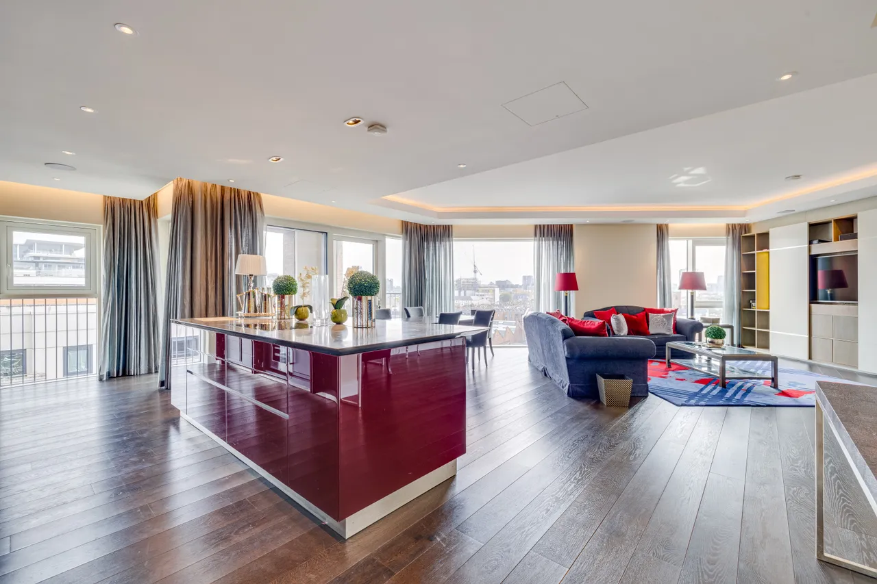 3 bed flat for sale, Dockside House, Chelsea Creek, SW6