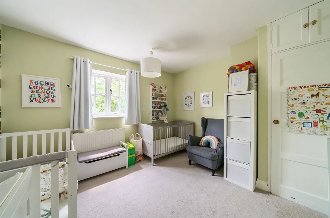 Moors Close, Colden Common, SO21, photo 9