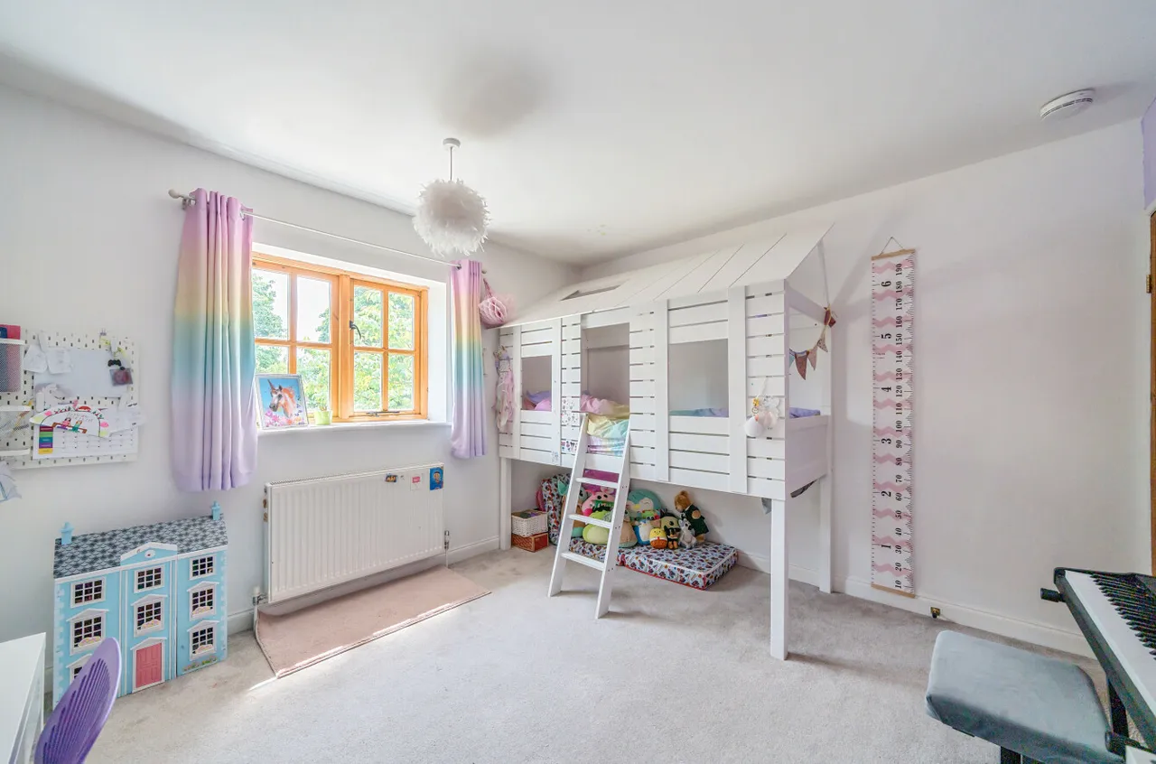 Moors Close, Colden Common, SO21, photo 10