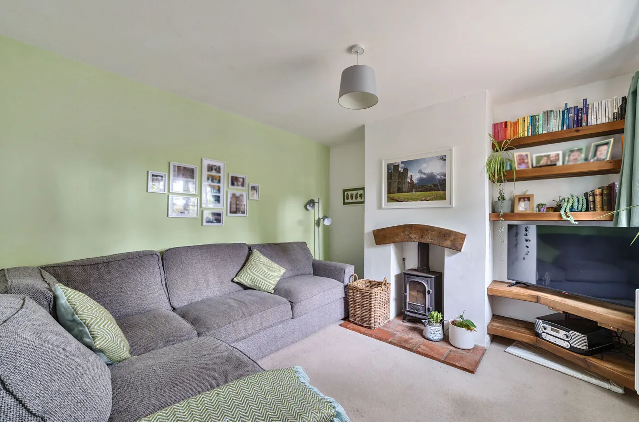 Moors Close, Colden Common, SO21, photo 6