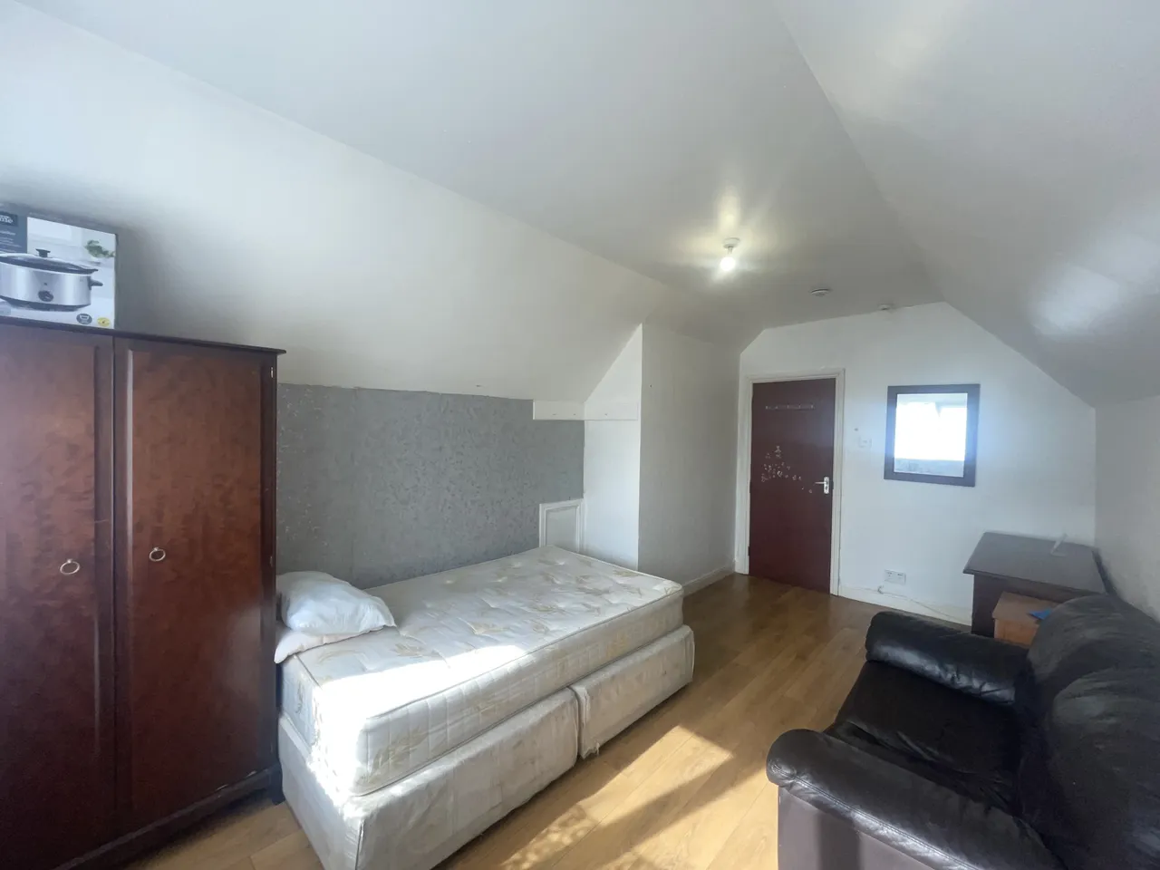 Tettenhall Road, Wolverhampton, WV6, photo 4