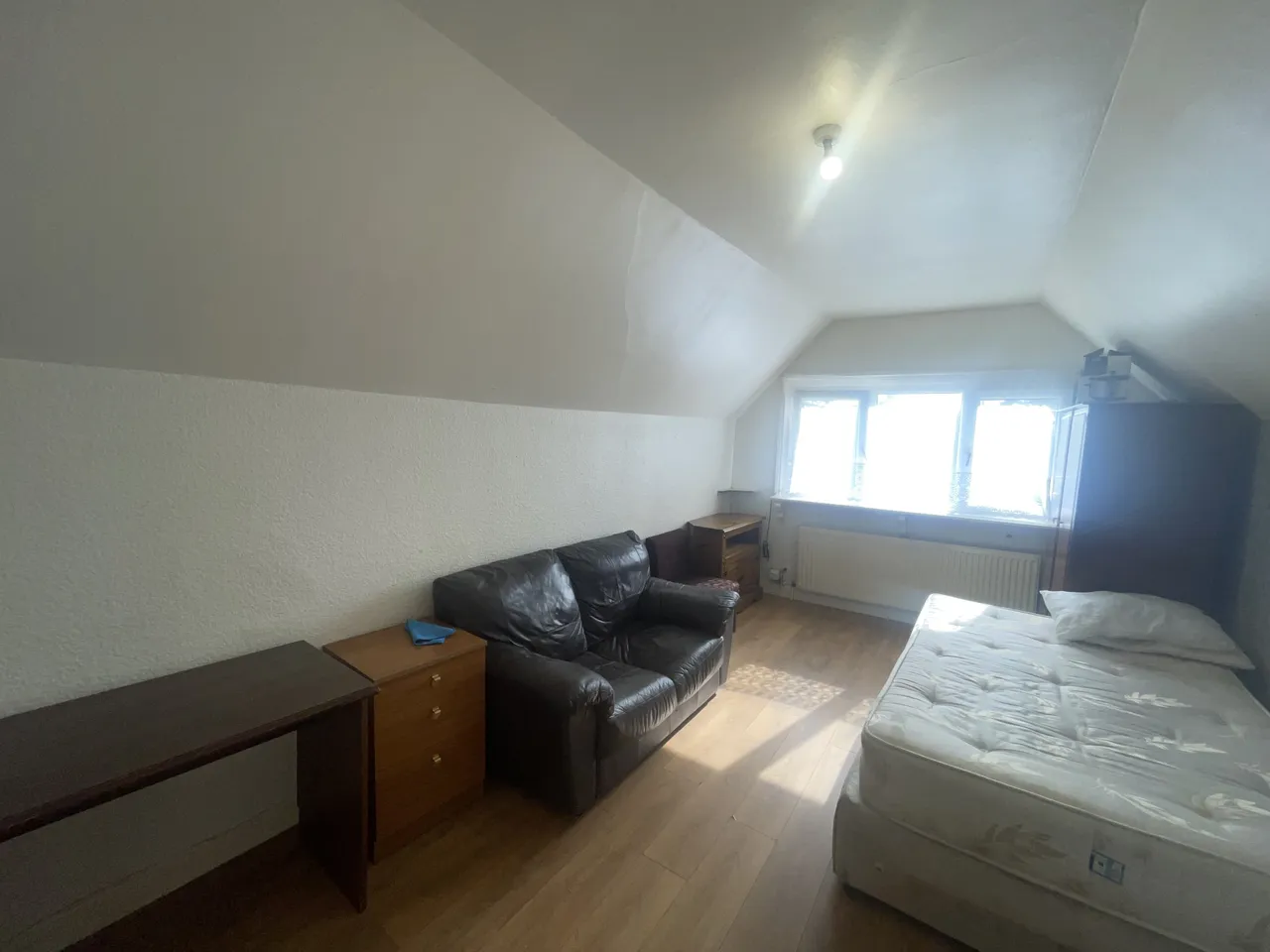 Tettenhall Road, Wolverhampton, WV6, photo 5