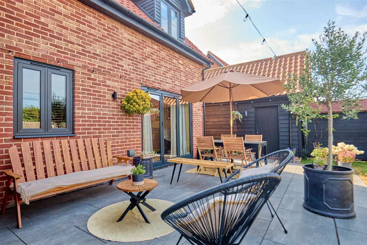 Church Road, South Lopham, IP22, photo 20