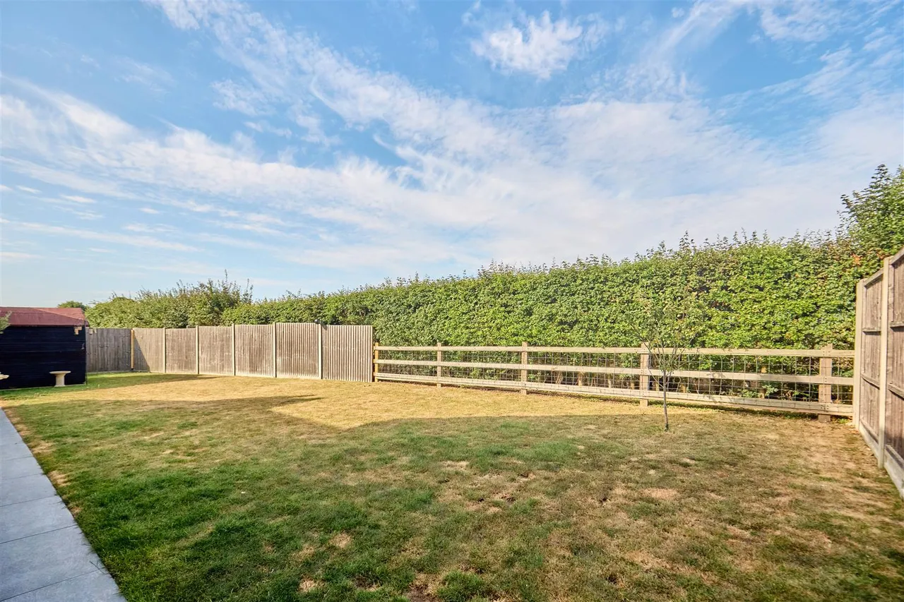 Church Road, South Lopham, IP22, photo 21