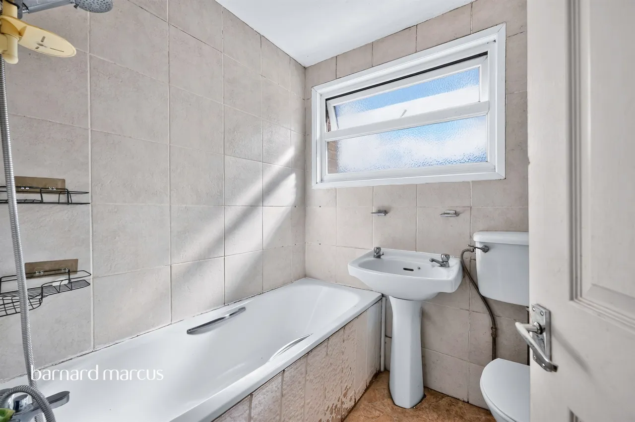 Ormonde Avenue, Epsom, photo 12