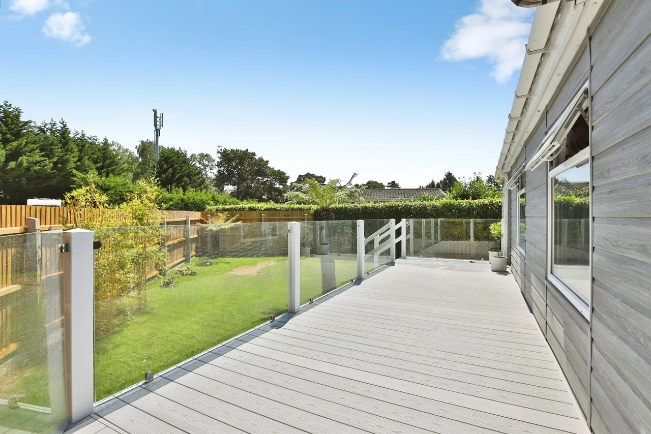 Matchams Lane, Hurn, BH23, photo 14