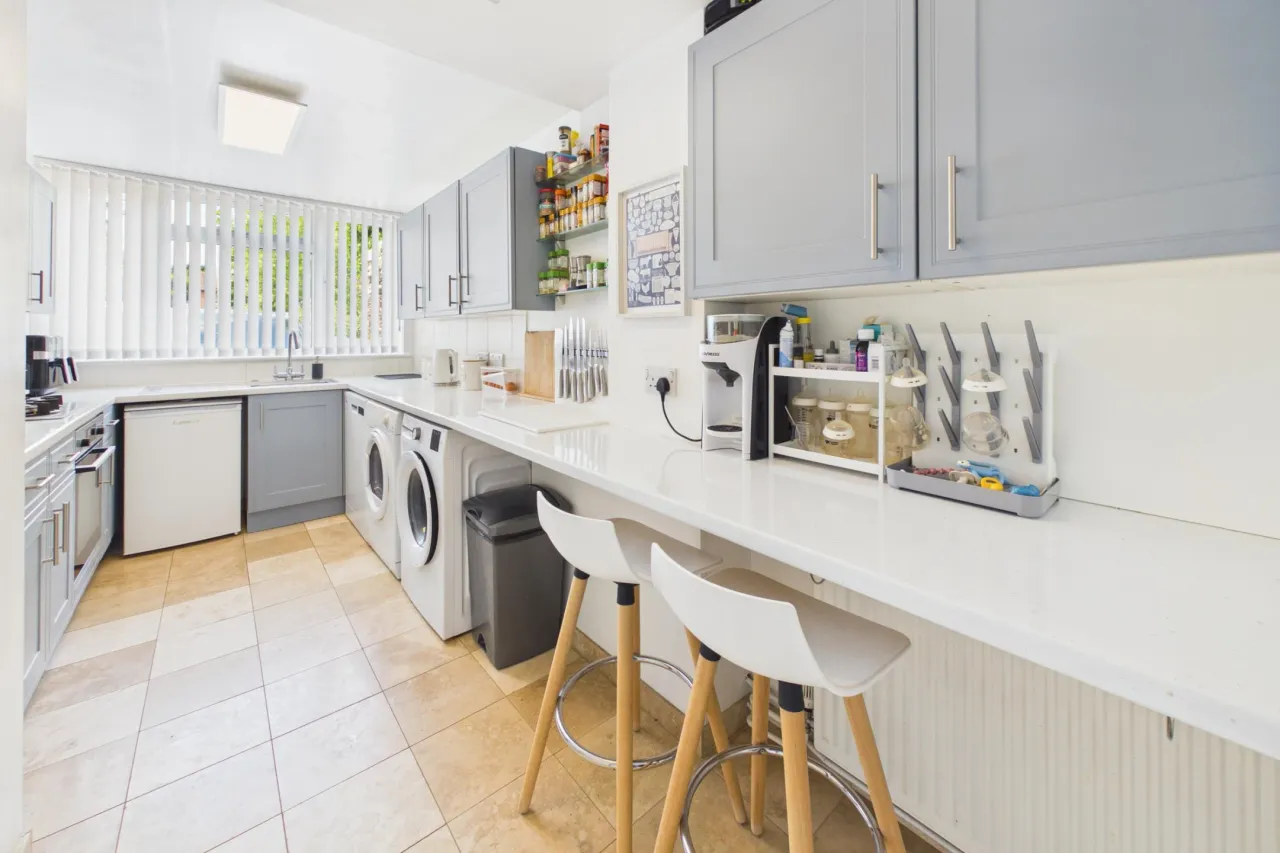 Howard Agne Close, Bovingdon Hemel Hempstead, HP3, photo 17