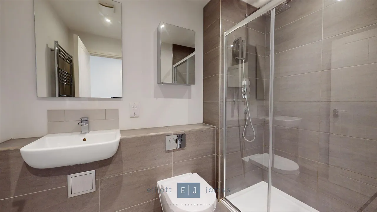 High Road, Loughton, IG10, photo 8