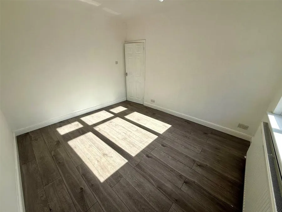Clifton Road, Slough, SL1, photo 6