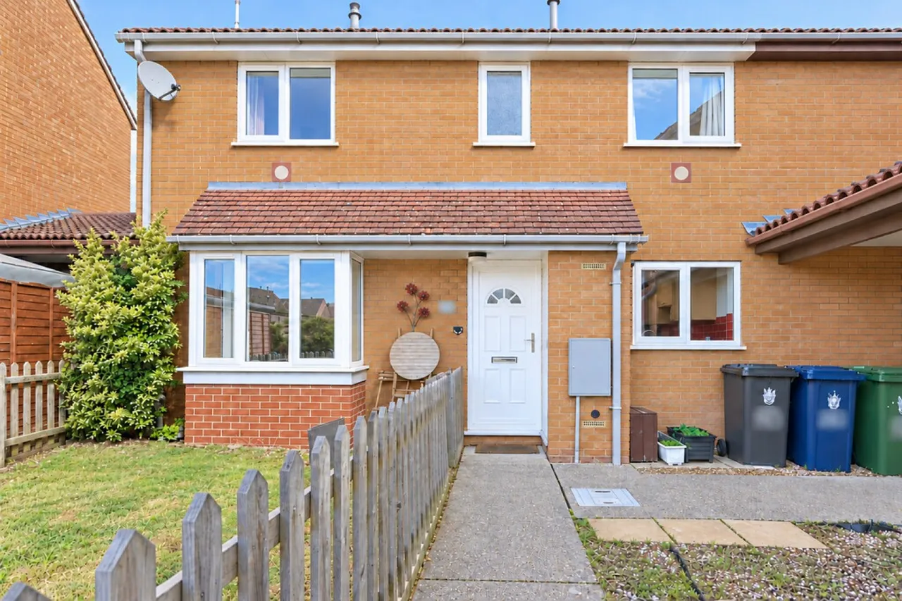 2 bed house for sale, The Rowans, Milton, CB24