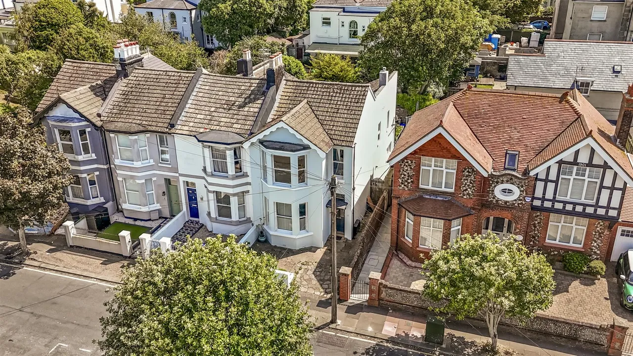Madeira Avenue, Worthing, photo 16