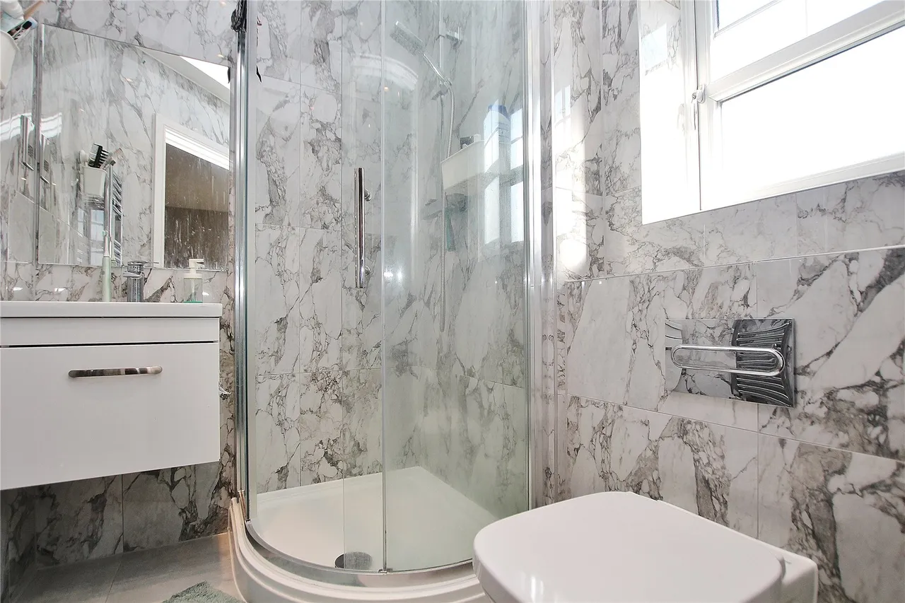 Forbury Close, Knaphill, GU21, photo 12