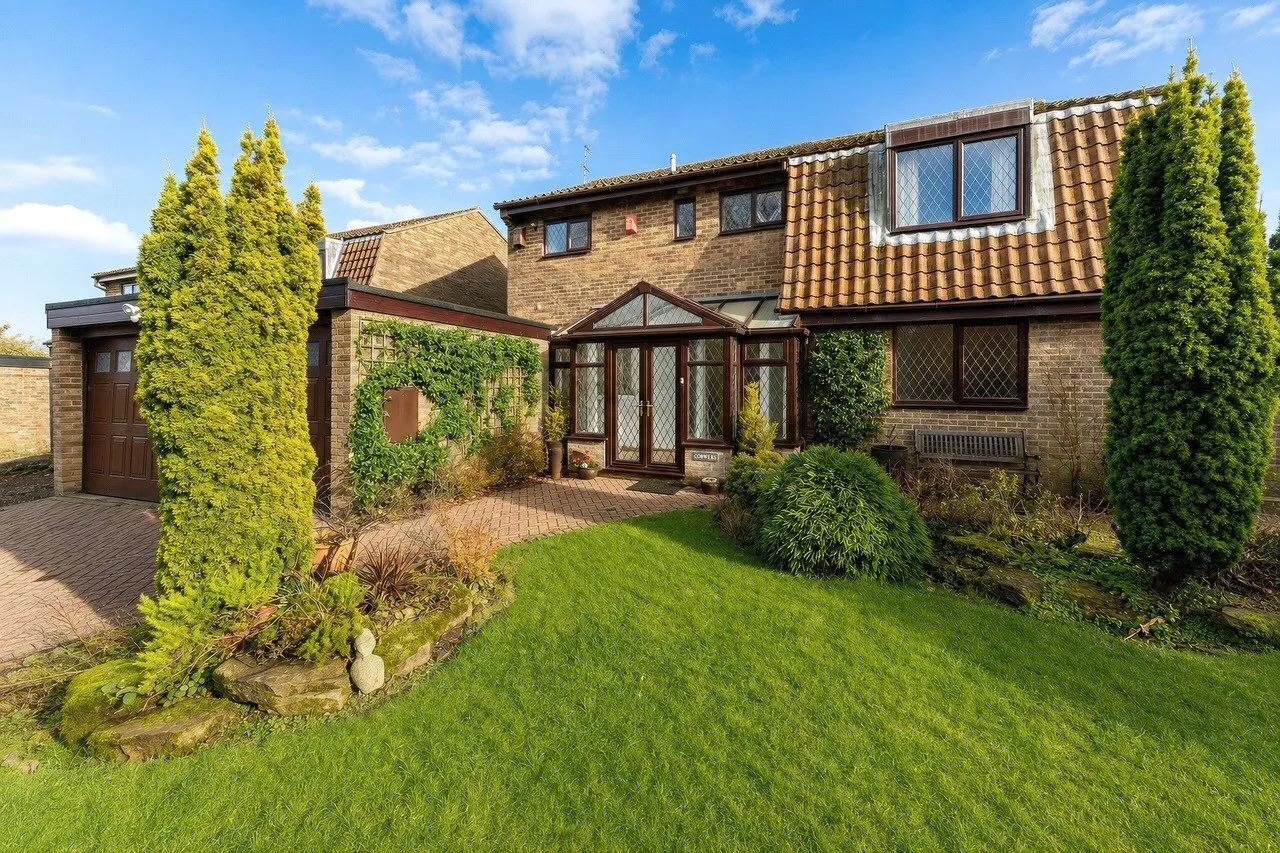 4 bed house for sale — The Willow Chase, Long Newton, Stockton-on-Tees, Durham, TS21