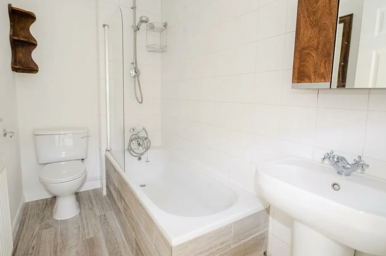Rothschild Avenue, Aston Clinton, HP22, photo 5