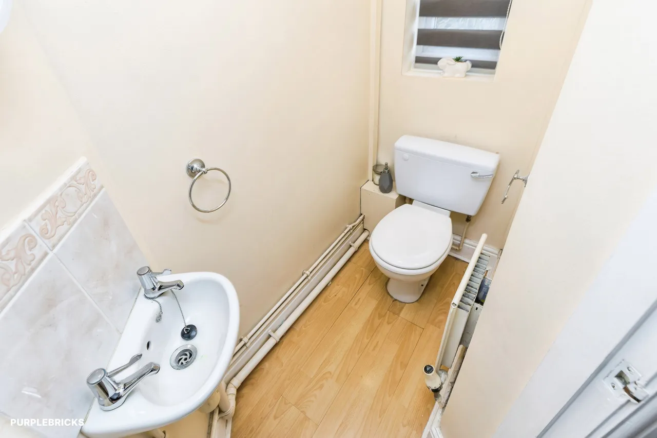London Road, Flint, CH6, photo 14