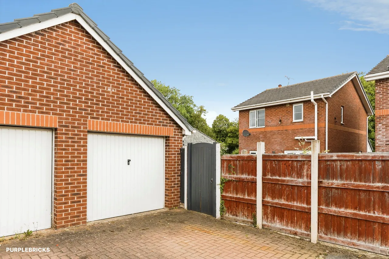 London Road, Flint, CH6, photo 3