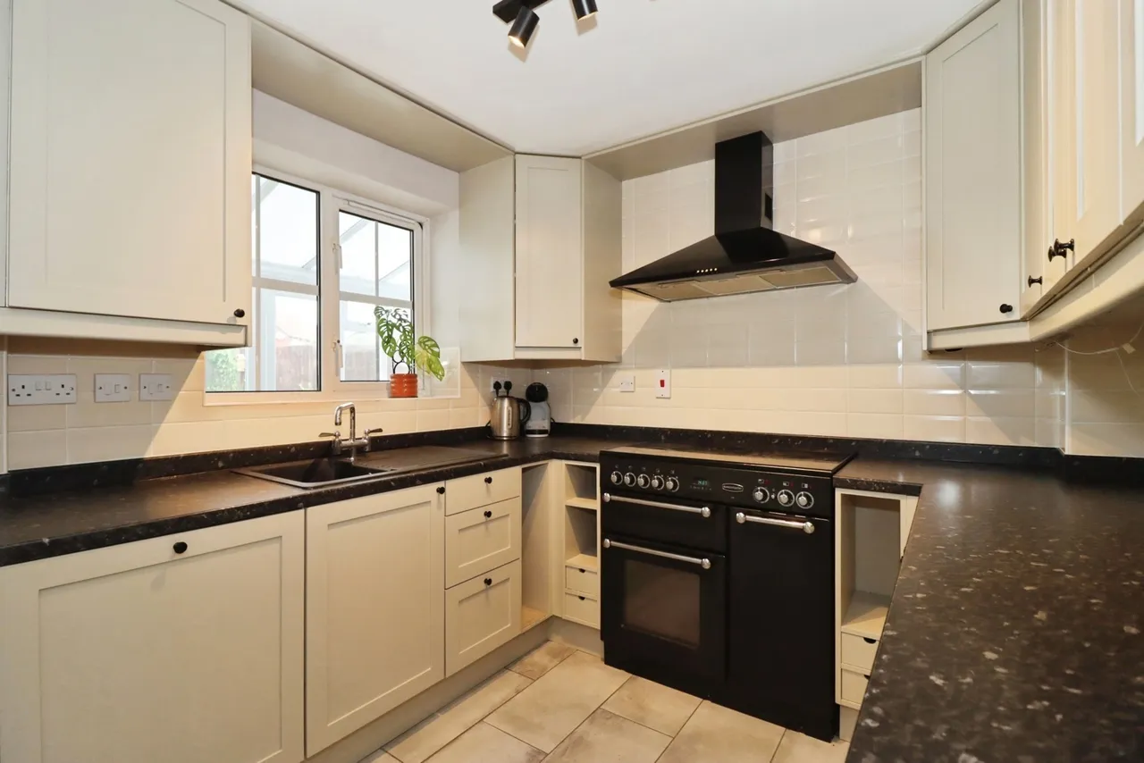 Brackendene, Bradley Stoke, BS32, photo 15