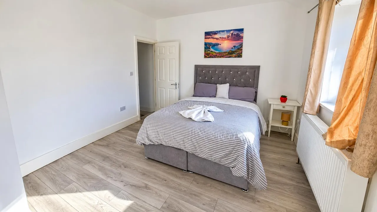 Digby Gardens, Dagenham, RM10, photo 9