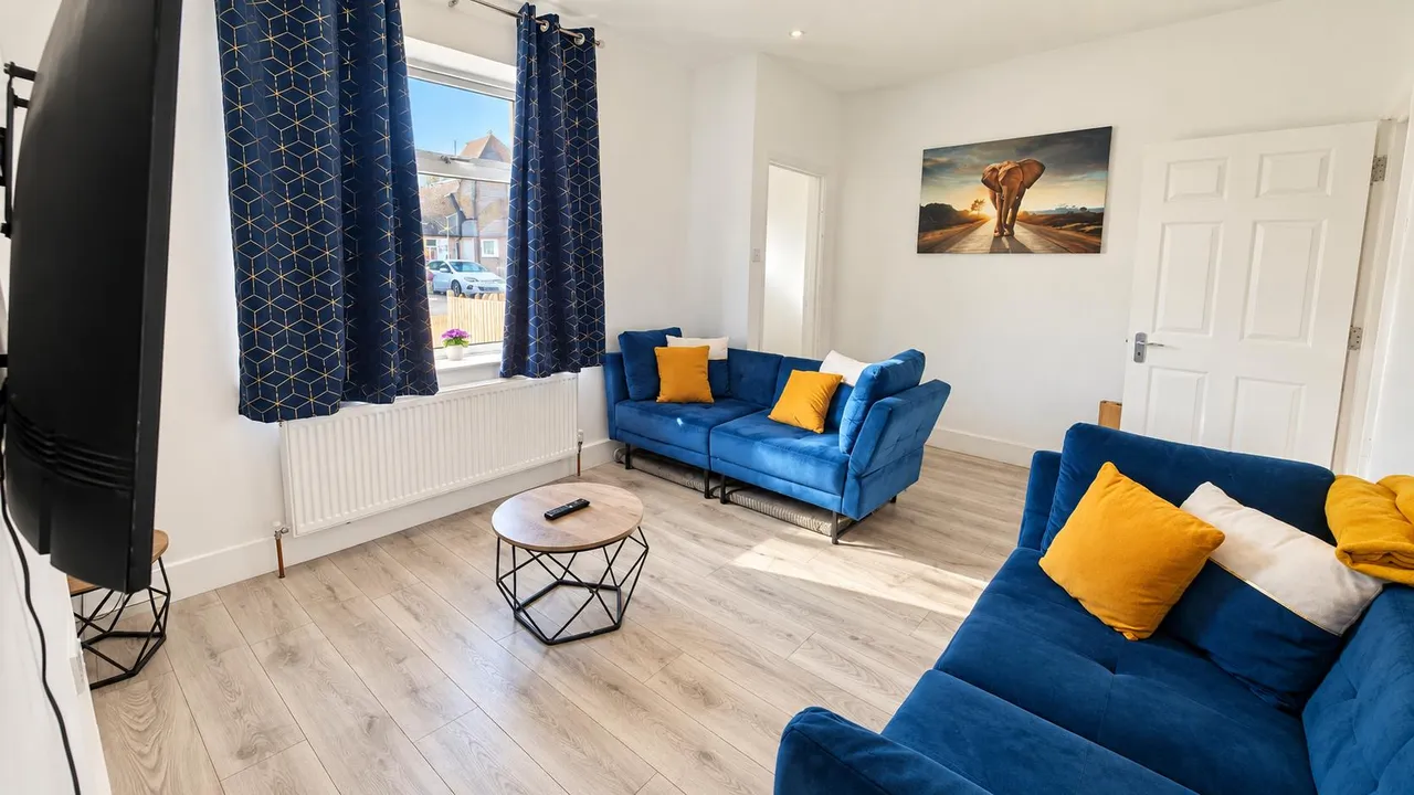 Digby Gardens, Dagenham, RM10, photo 6