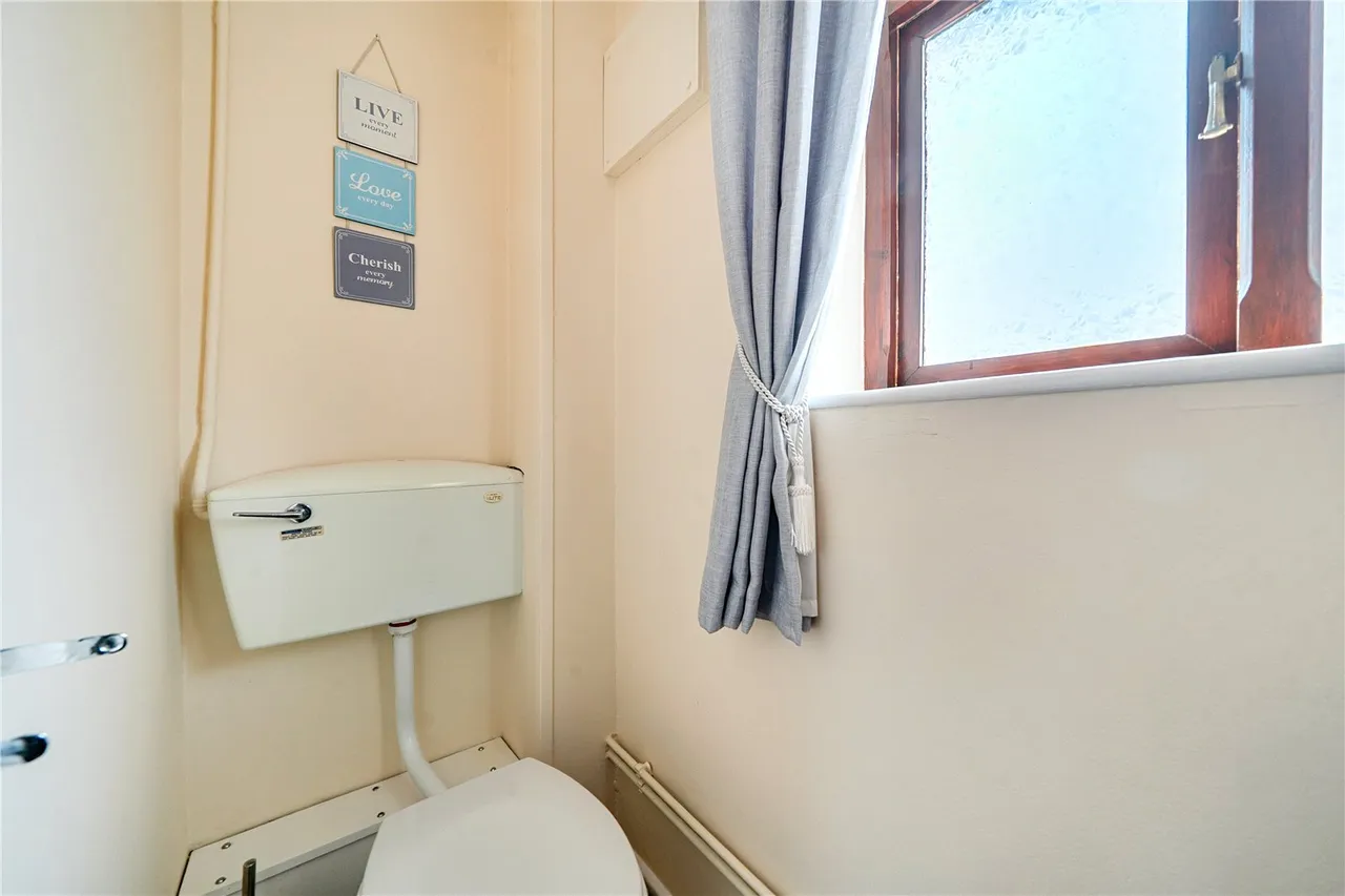 Llewellin Road, Kington, Herefordshire,, HR5 3AB, photo 17