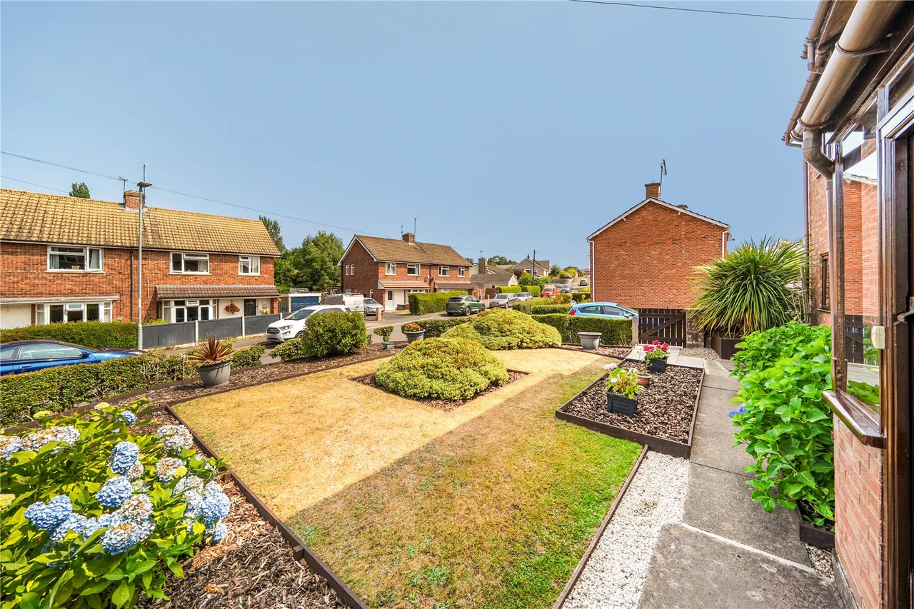Llewellin Road, Kington, Herefordshire,, HR5 3AB, photo 18