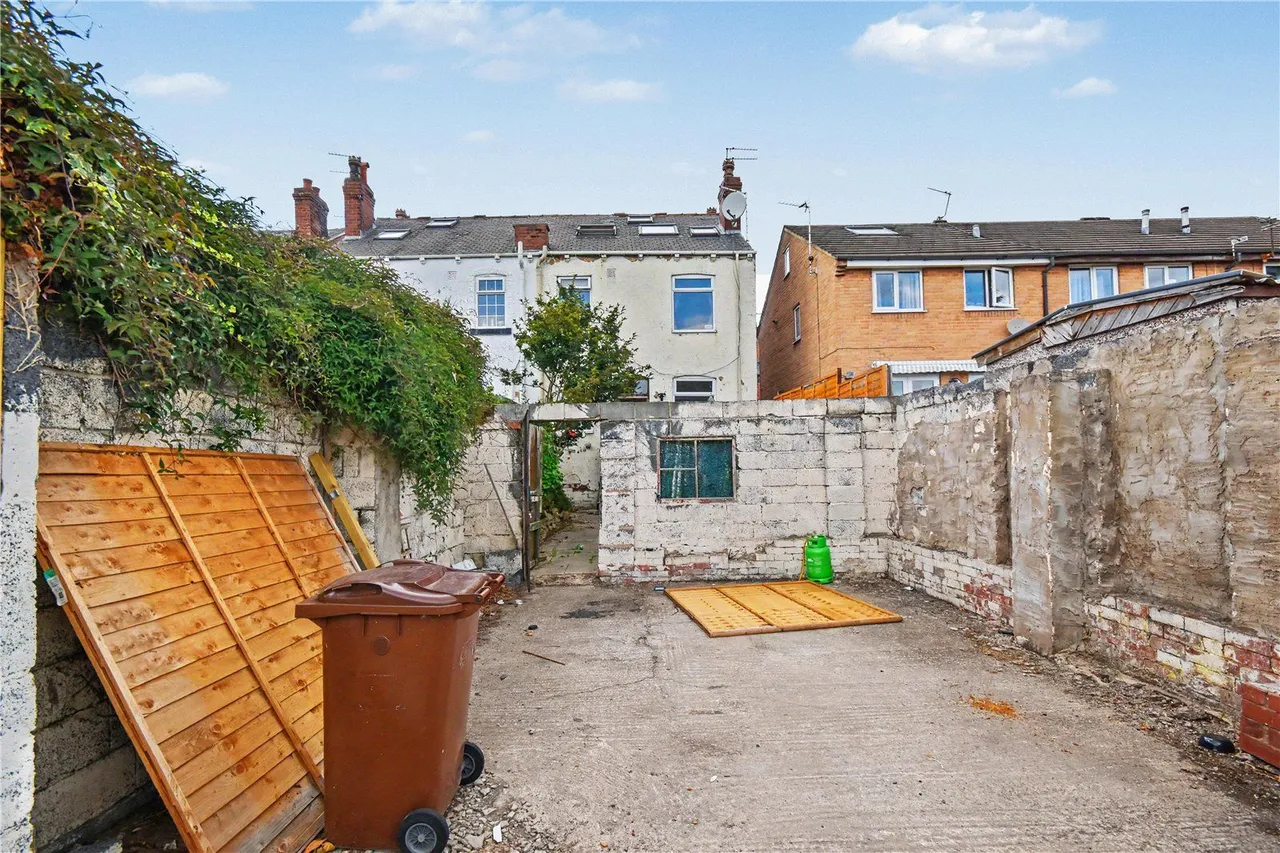 Station Road, Kippax, LS25, photo 9