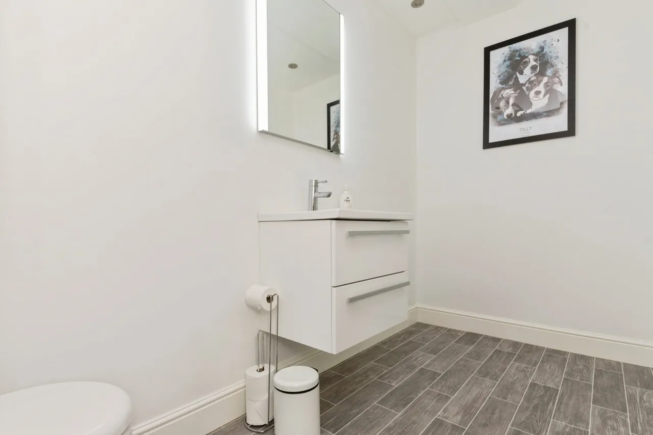Albany Gardens West, Clacton-on-Sea, Essex, CO15, photo 12