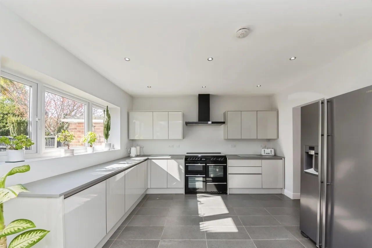 Albany Gardens West, Clacton-on-Sea, Essex, CO15, photo 3