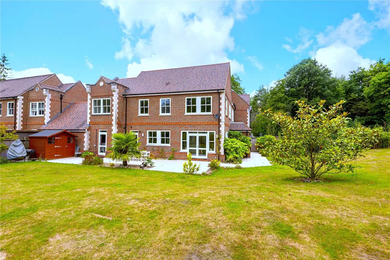 4 bed house for sale — Fountains Park, Westerham Road, Westerham, Kent, TN16 1QH