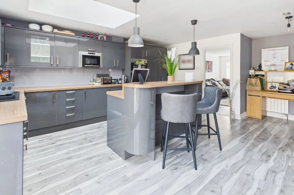 Brookfield Walk, Clevedon, North Somerset, BS21, photo 2