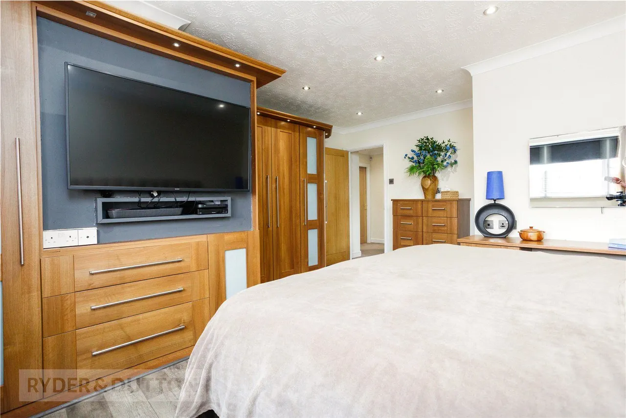 Harold Lees Road, Heywood, OL10, photo 14