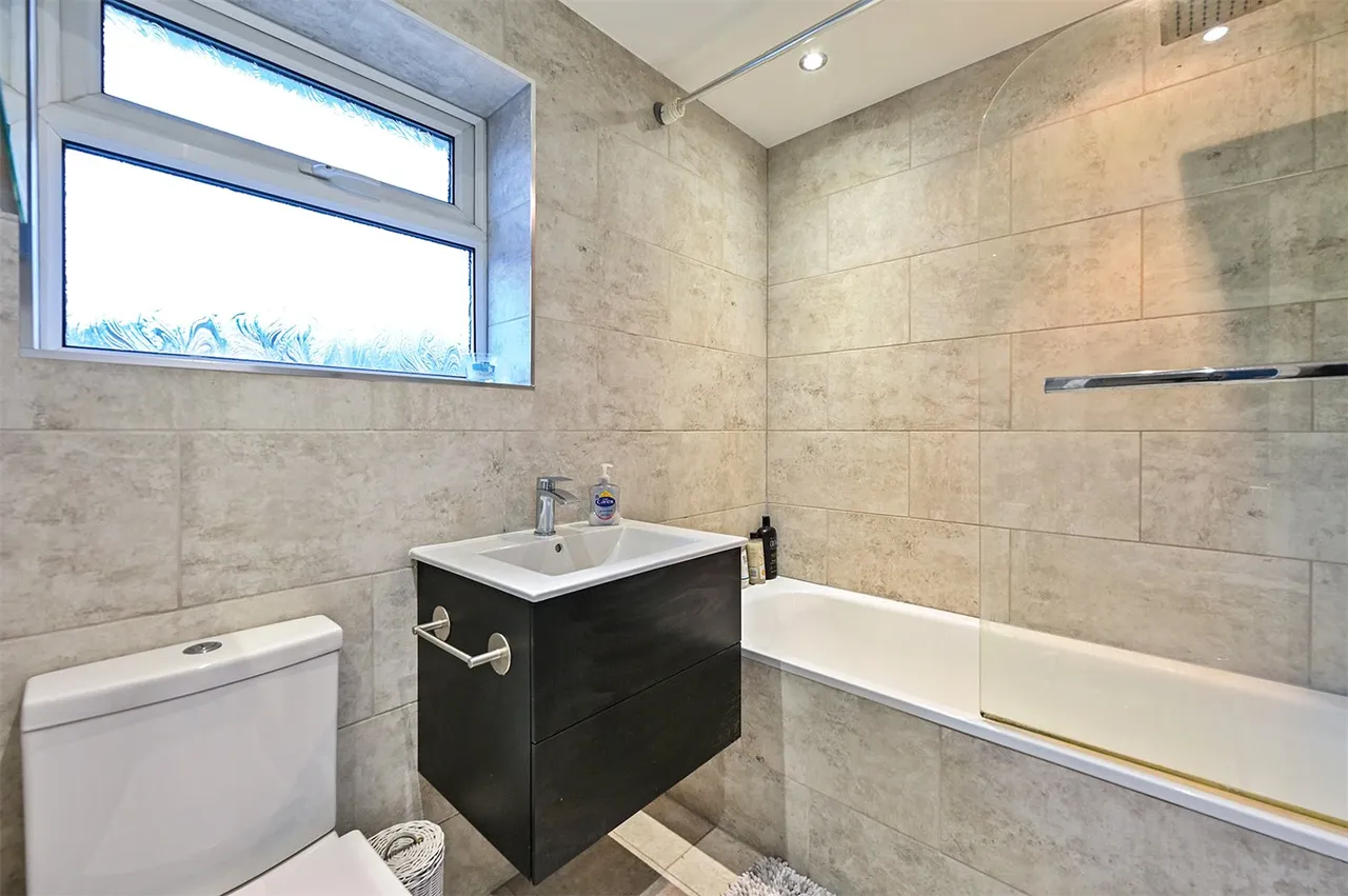 Coxmoor Close, Church Crookham, Fleet, Hampshire, GU52 6ES, photo 6