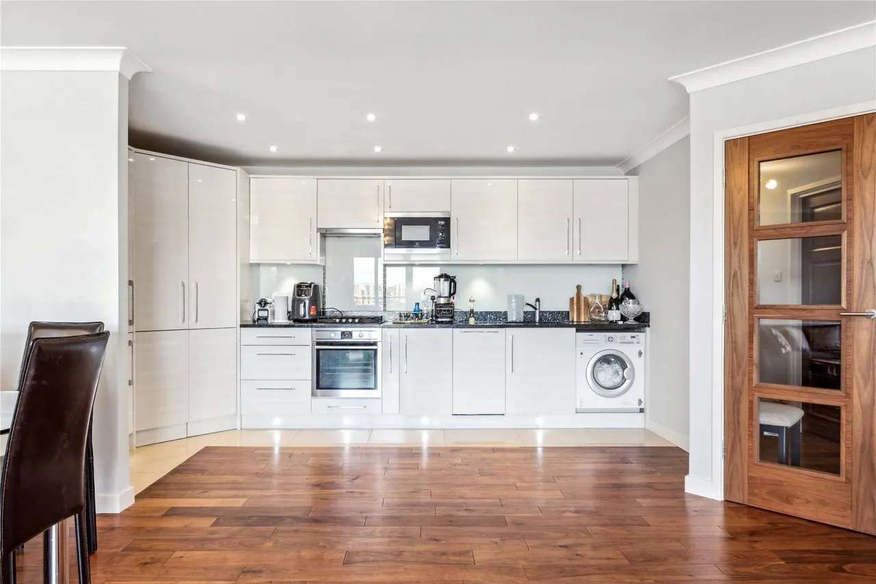 Chatfield Road, London, SW11, photo 4