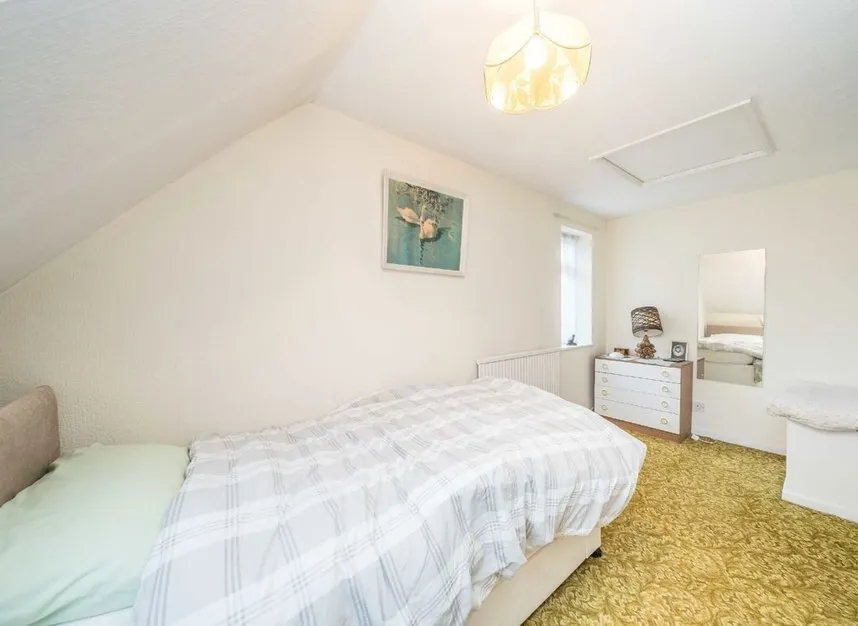 Scotts Avenue, Sunbury-On-Thames, TW16, photo 6