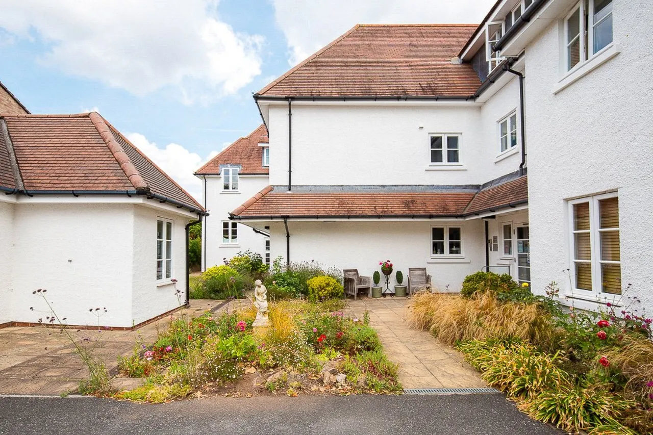 Henleaze Road, Bristol, BS9, photo 16