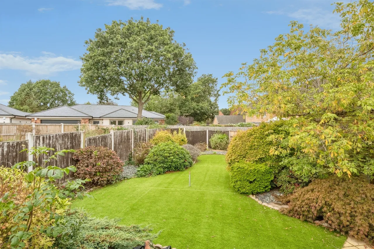 The Close, Branton, DN3, photo 12