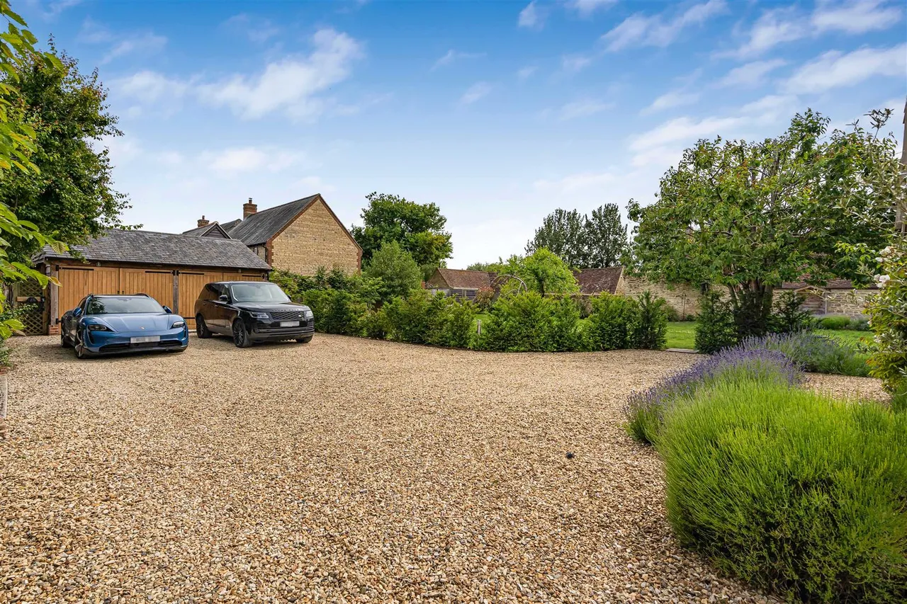 Merton Road, Ambrosden, photo 7