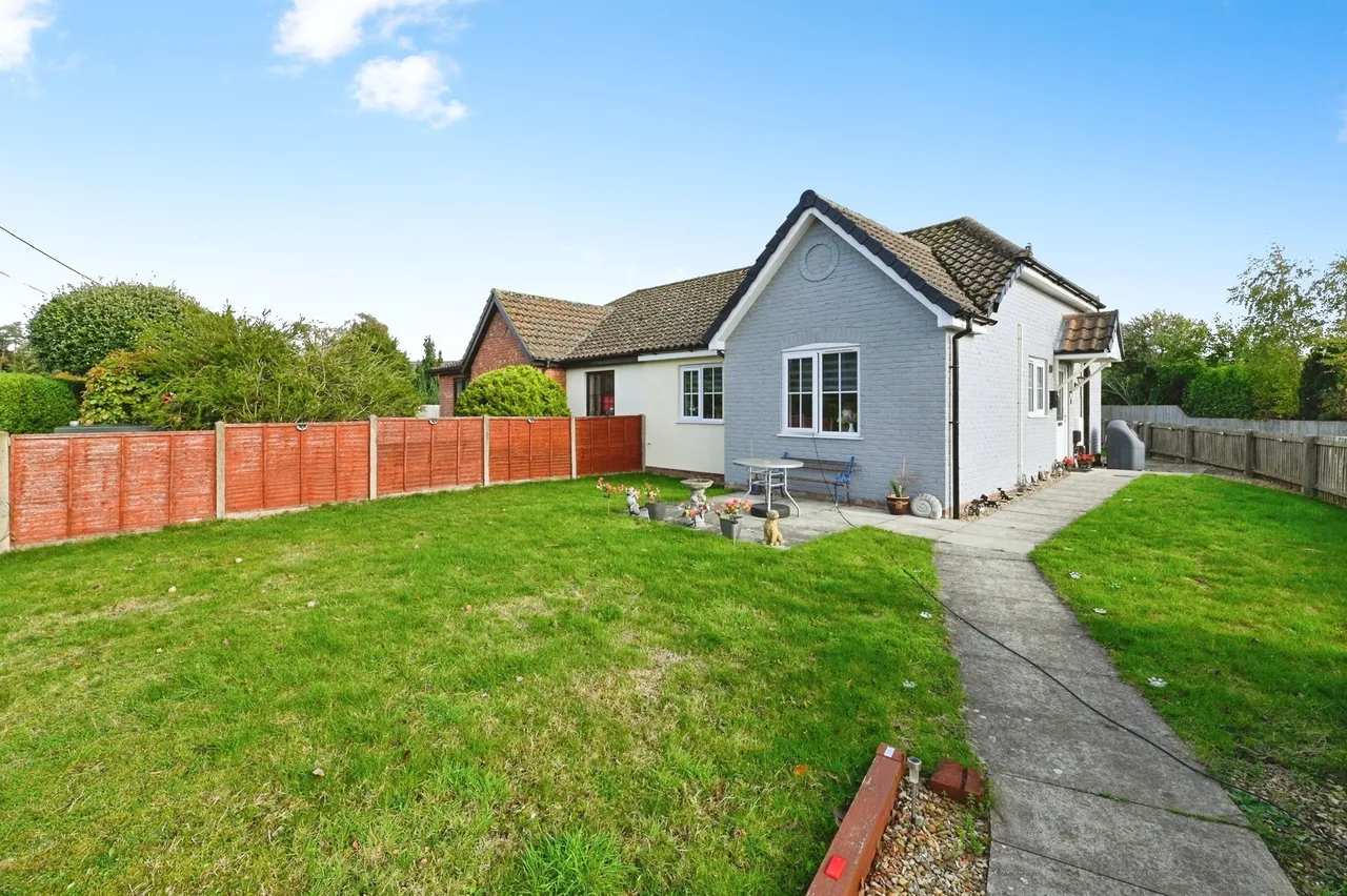 2 bed house for sale, Common View, Snettisham, PE31