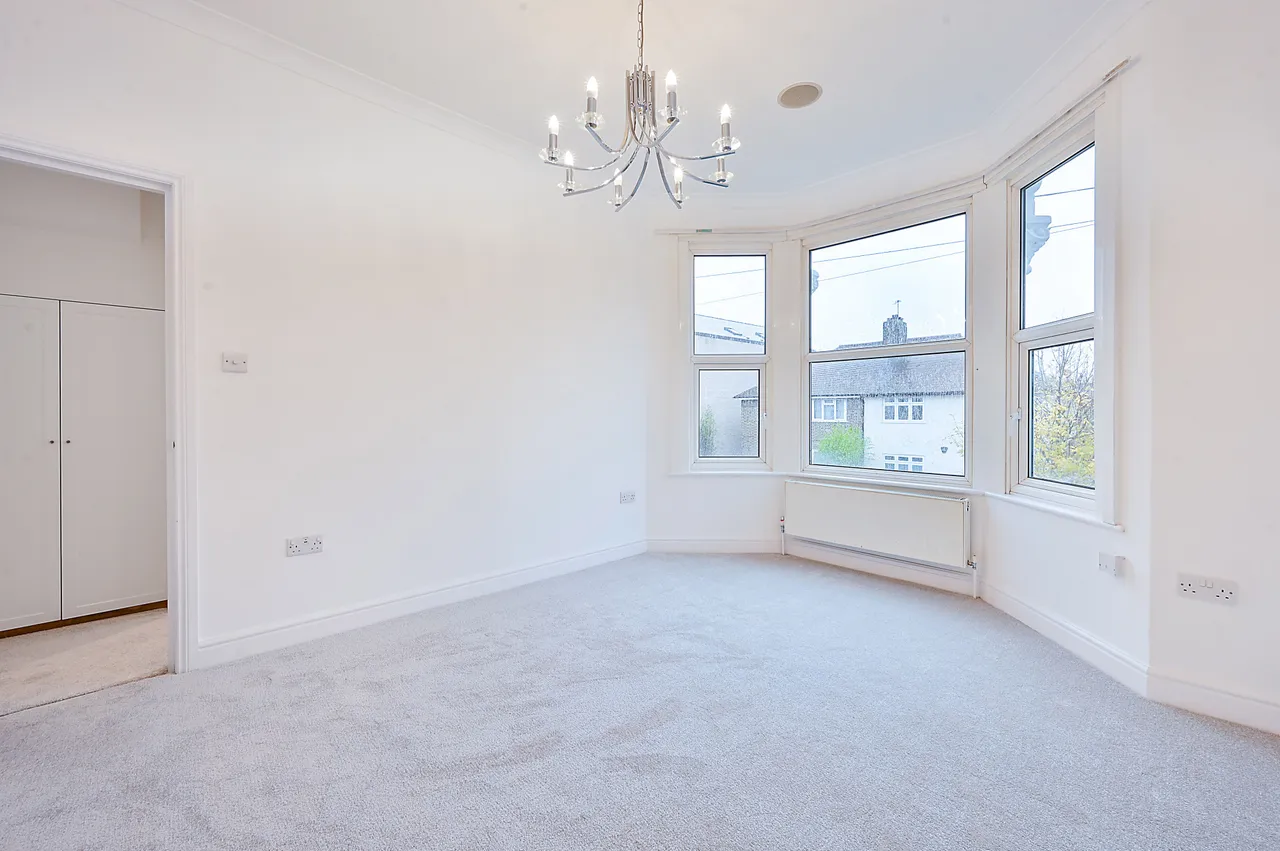 88 Carlyle Road, London, photo 5