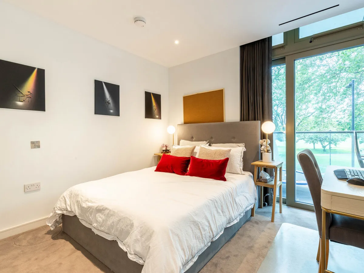 Downs Road, London, E5, photo 19