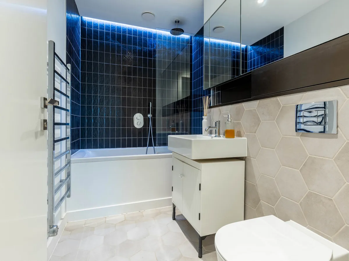 Downs Road, London, E5, photo 20