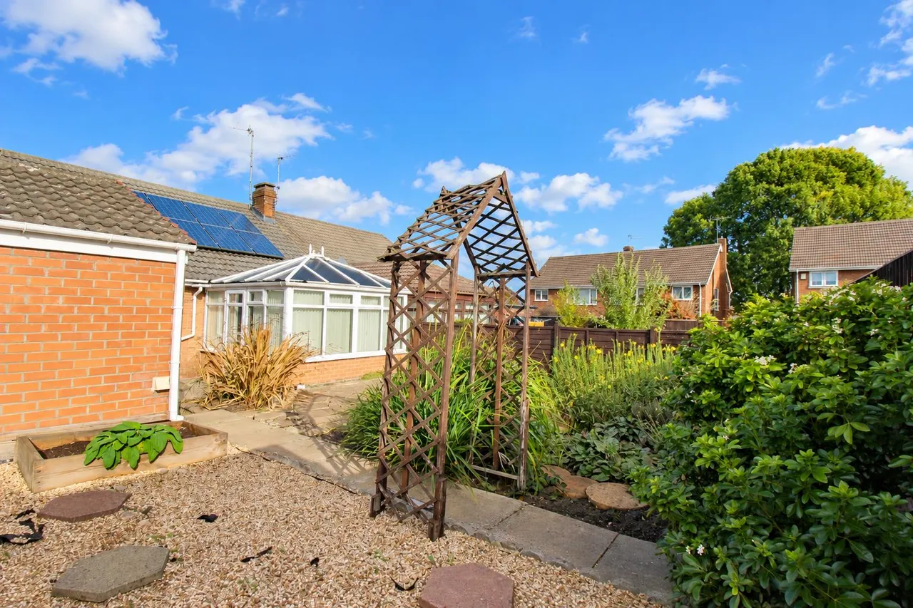 Grasmere Road, Garden Farm Estate, DH2, photo 15
