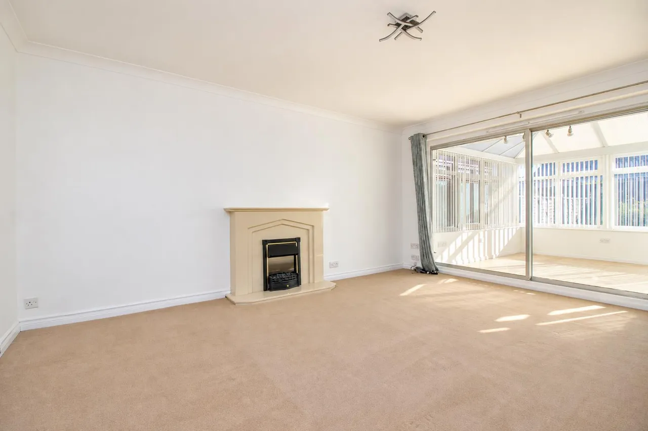 Grasmere Road, Garden Farm Estate, DH2, photo 2