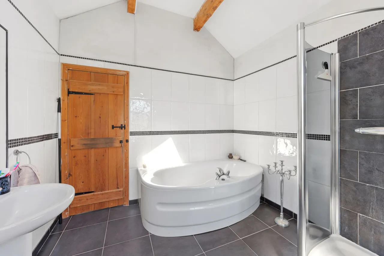Gravel Lane, Wilmslow, photo 16