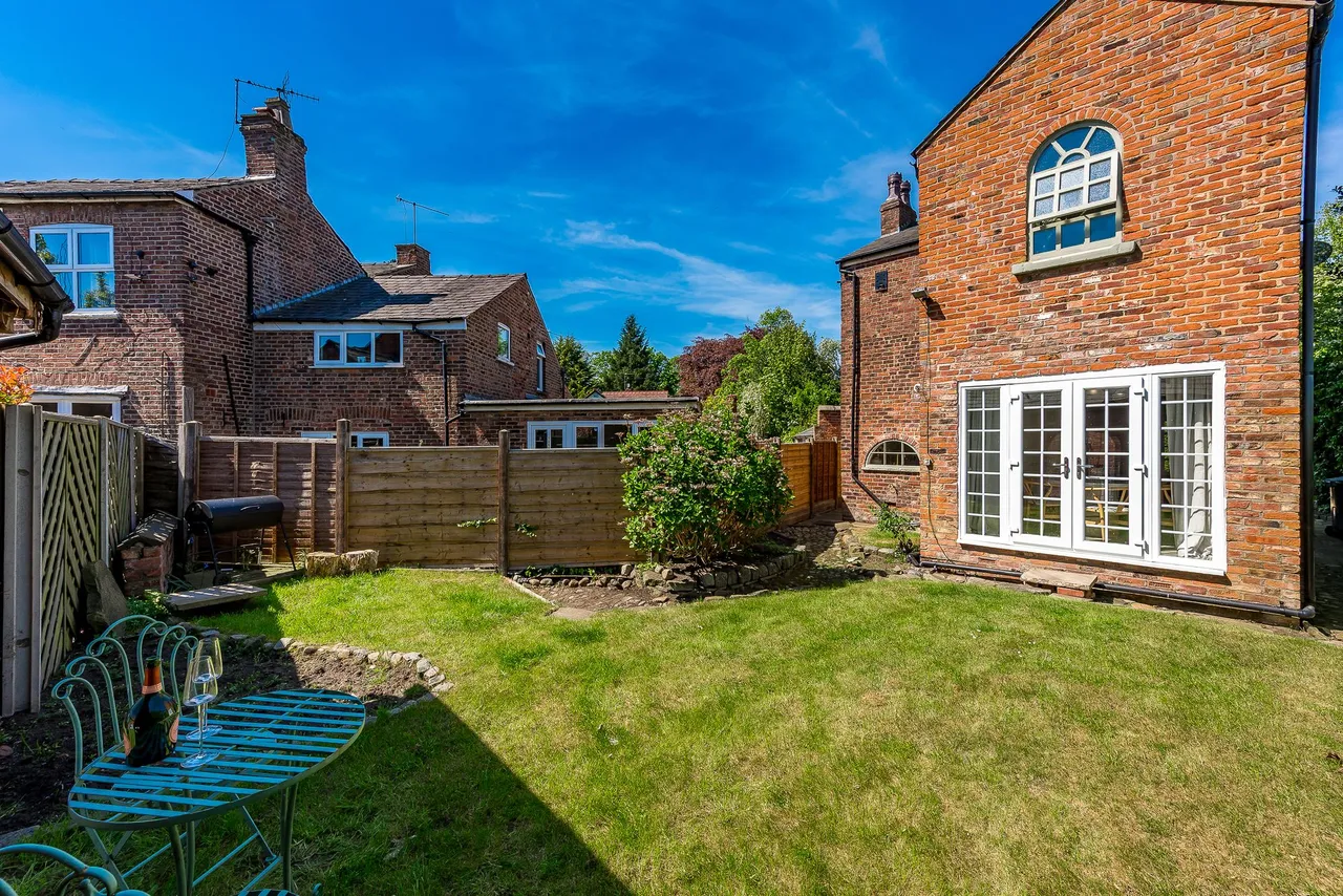 Gravel Lane, Wilmslow, photo 17